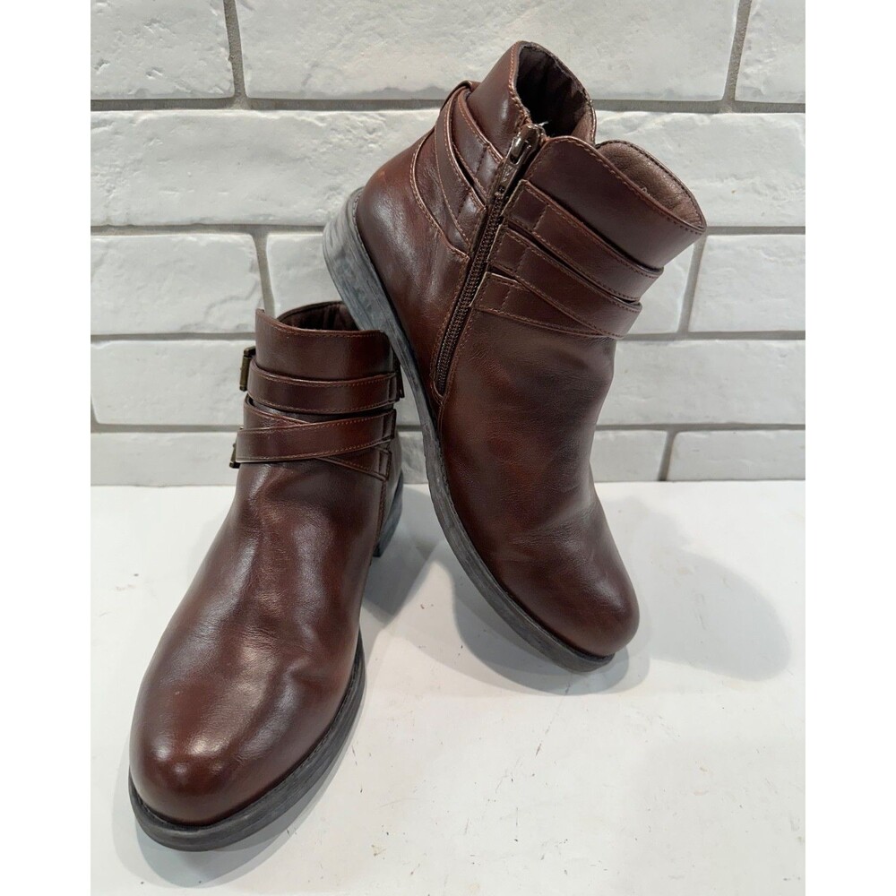 Yuu Calissa Boot Moto Women's Sz 8.5W Brown  Buckels Straps‎ Boot
